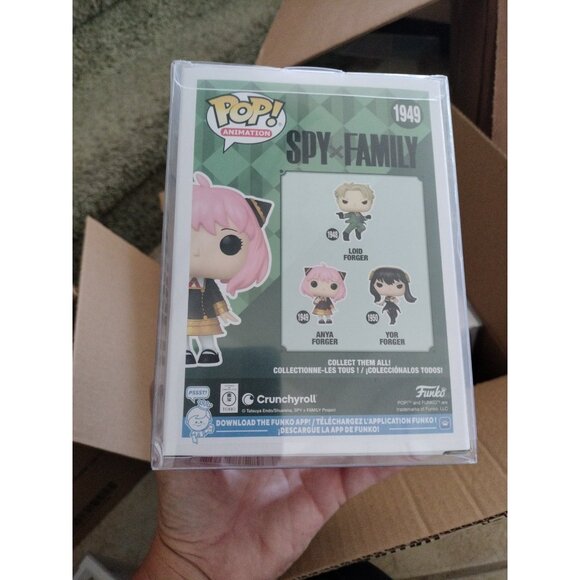 Funko SPY X FAMILY YOR ANYA LOID Pop! Vinyl Figure Bundle Set of 3 + PROTECTORS - Picture 8 of 11